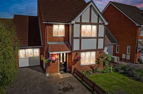 Ferndale Yaxley Pe7 4 Bed Detached House £350000