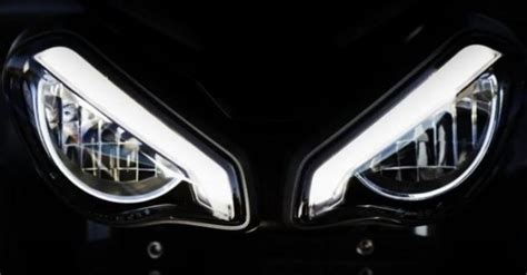 Triumph tung video mới xác nhận ra mắt naked bike Triumph Street Triple RS 2020