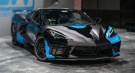 Eye Popping C8 Corvette Gets A Unique Camo Wrap Carscoops Corvette Stingray Cool Sports