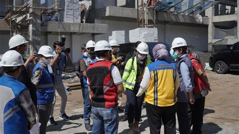 Wali Kota Batu Dan Direktur Prasarana Strategis Sidak Pembangunan Pasar