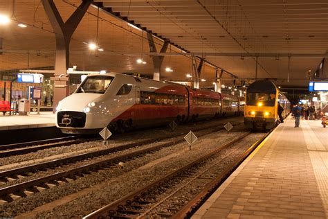 Fyra V250 4811 met 5 frontseinen | Vanwege een technisch man… | Flickr