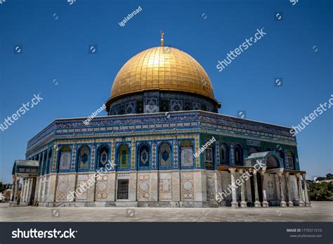 988 Masjid Aqsa Images, Stock Photos & Vectors | Shutterstock