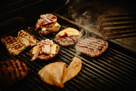 Deliveries | Street Burgers