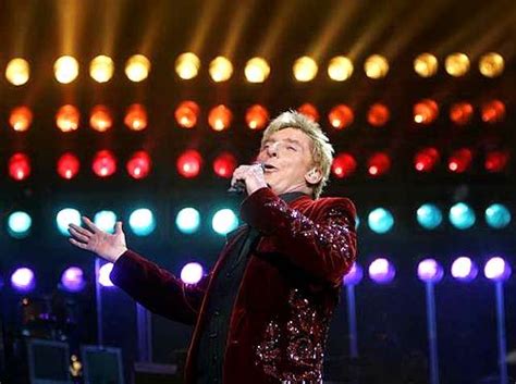 Pin By Cheryl Foutch On Barry Manilow Barry Manilow Barry Concert