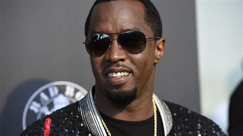 Известный рэпер P Diddy обвинен в жестоком обращении и изнасилованиях