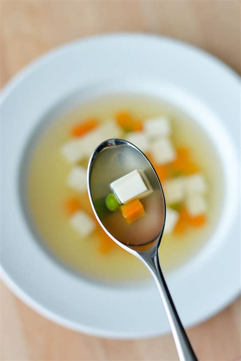 10 Clear Soup Recipes That Are Healthy And Nourishing - Gourmandelle