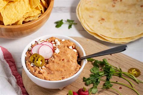 5 Easy Tips To Make Canned Refried Beans Taste Like Restaurant Style