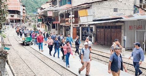 Cusco Pobladores De Machupicchu Eval An Levantar Paro Indefinido