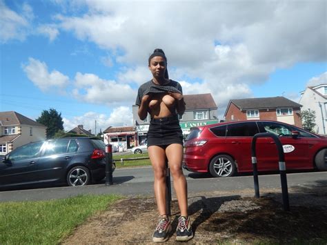 Black Women Public Outside Flashing Porn Pictures Xxx Photos Sex Images Pictoa