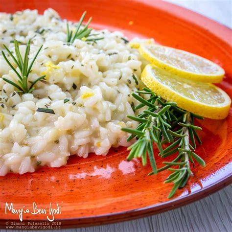 Risotto Al Limone E Rosmarino Mangia Bevi Godi Blog Di Cucina E