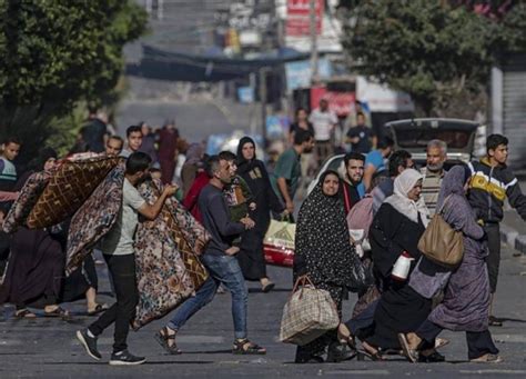 حركة نزوح واسعة لآلاف الفلسطينيين من رفح إلى غربي قطاع غزة سبأنت