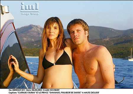 Hot Sexy Clotilde Courau Bikini Pics