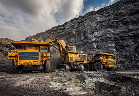 284,900+ Mining Equipment Stock Photos, Pictures & Royalty-Free Images - iStock