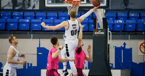 Šta od sporta nude televizije Partizanov meč biti ili ne biti Novak spektakl u Beogradu