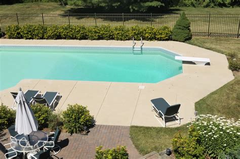 how to clean pool coping