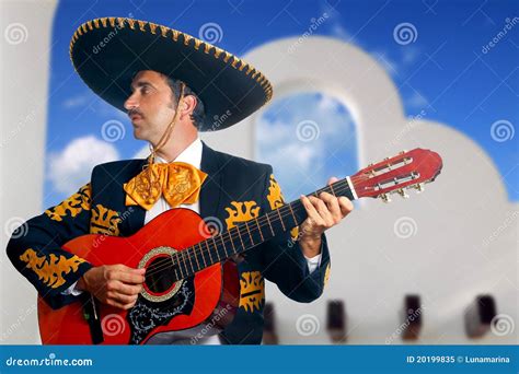 Charro Mariachi Playing Guitar Mexico Houses Royalty Free Stock Photo