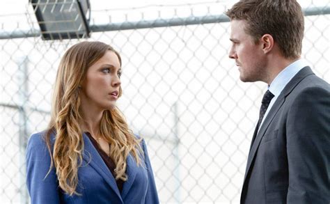 The Complicated Love Life Of Oliver Queen Season 2 Cw’s Arrow