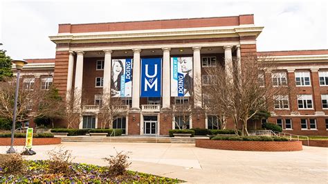 University of Memphis | Lumalier