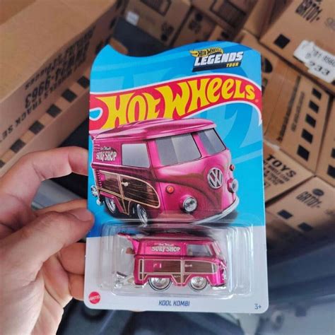 Hot MC Wheels Kool Kombi Legends Tours Car Free Protector Pack Limited Rare NMATH
