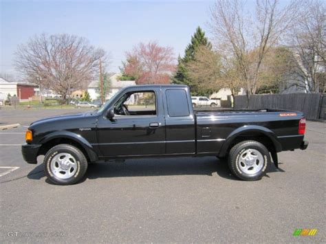 Black Ford Ranger Edge Supercab Exterior Photo