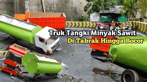 Truk Tangki Cpo Bocor Di Tabrak Truk Minyak Sawit Tumpah Di Jalan