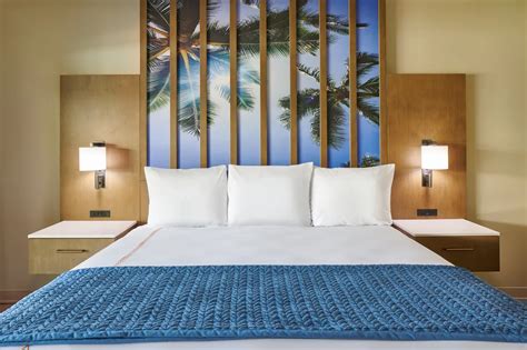 Rooms and Suites | Kauai Shores Hotel | Kapaa, HI