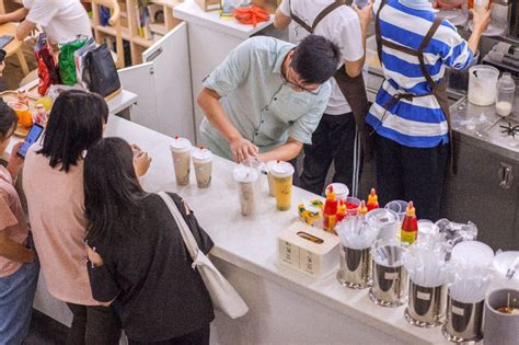 加盟奶茶店，月入十万不是梦？奶茶加盟骗局防雷指南了解下 知乎