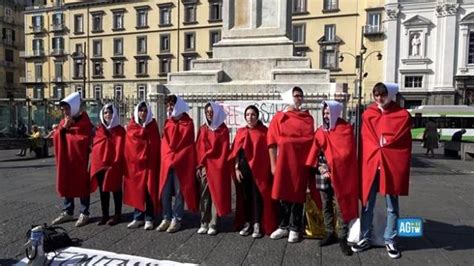 Napoli Flash Mob Contro La Russa E Fontana Ispirato A Il Racconto