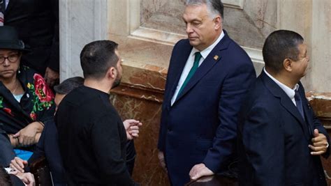 Maghiarii din Ucraina îi cer lui Viktor Orban să nu blocheze începerea