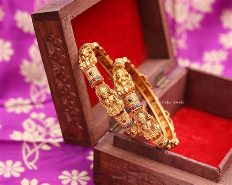 50 Latest Gold Kangan Designs [2024 Models]