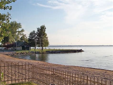 The Sylvan Beach public bathhouse and Oneida Lake looking southwest