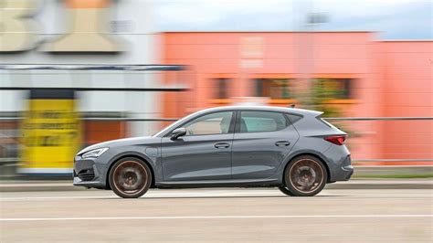 Cupra Leon Vz E Hybrid Gegen Vw Golf Gte Auto Motor Und Sport