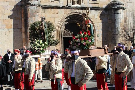 Las Primeras Danzas Del Paloteo Con Mascarilla En La Historia De San