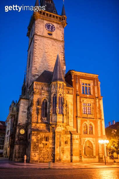 A Look At The Beautiful Architecture Of The Old Town Hall In Prague S