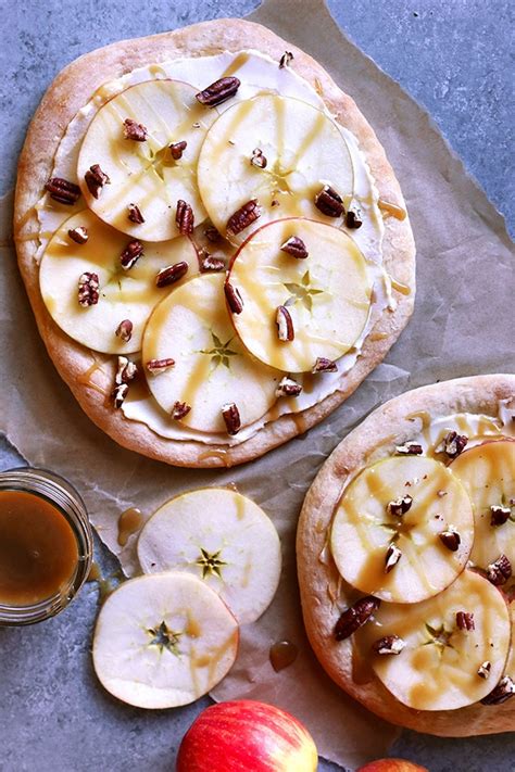 Caramel Apple Dessert Pizza - DeLallo