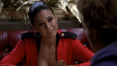 Emmanuelle Chriqui Nuda ~30 Anni In The Mentalist