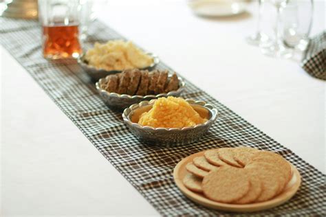 Burns Night Decorations & Tartan Tableware | ScotlandShop