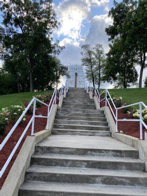 HINDU TEMPLE OF GREATER CHICAGO - Updated January 2025 - 37 Photos & 21 ...