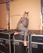 Wanda Nara Sexy Teasing Hot Photos In Catsuit Aznude