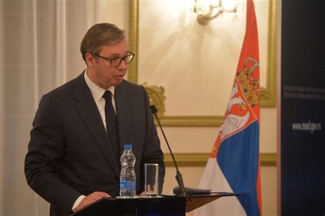 Vučić opet plaši građane Kakvu god odluku da sam doneo čeka nas