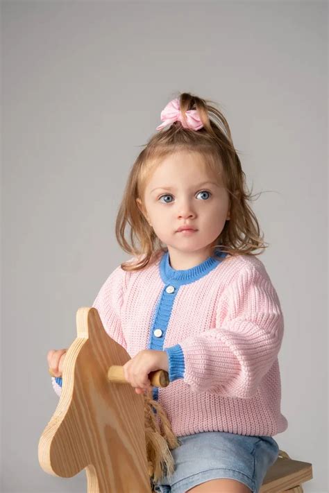 Cardigan casaco de tricot antialérgico bebê e Infantil color rosa claro