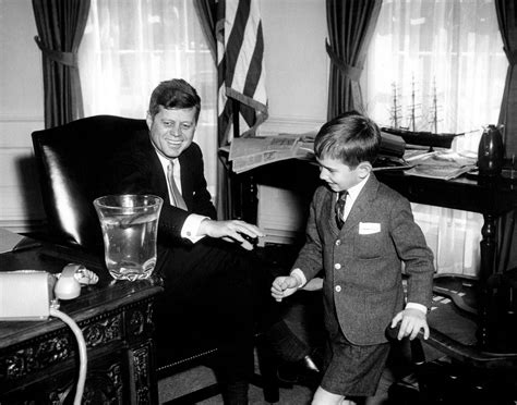 Ar6420 B President John F Kennedy With Robert F Kennedy Jr John