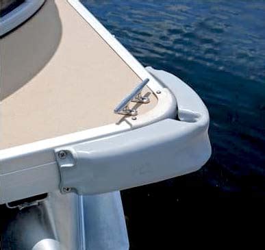 Accessories to Make Your Pontoon Boat More Enjoyable | Boats.net