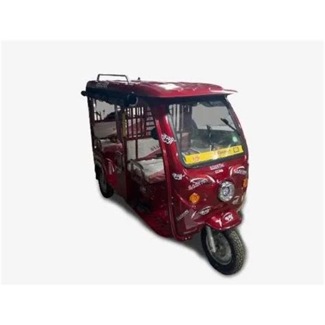 Saarthi Plus Battery Operated E Rickshaw Vehicle Capacity Seater At