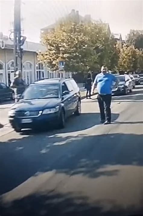 Șofer lăsat pieton cinci luni pentru șicane în trafic VIDEO Viaţa