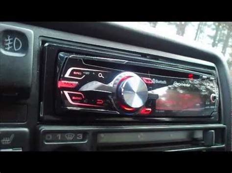 Pioneer DEH-6400BT - YouTube