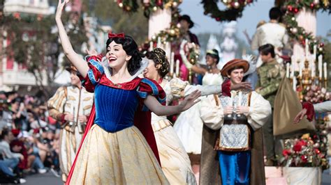 Disney Christmas Parade 2019: How to Watch the Performances