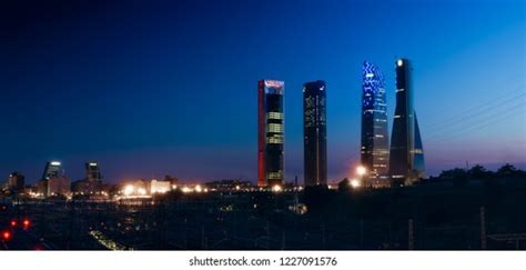 15.256 Madrid By Night Images, Stock Photos, 3D objects, & Vectors | Shutterstock