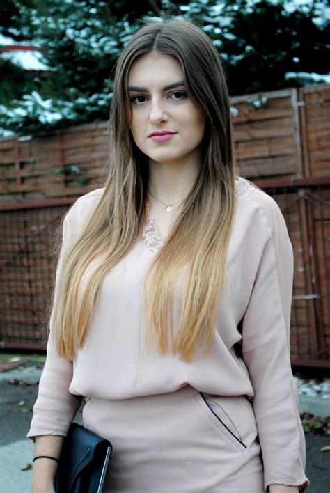 Nude Black Continuous Freshness