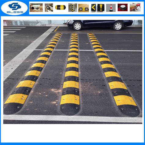 Reflective Rubber Feet Road Speed Bump Manufactures Speed Bump And